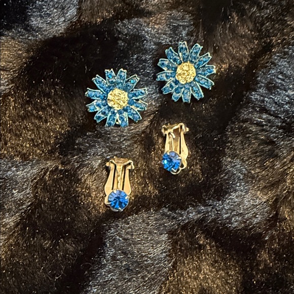 Jewelry - 2 Dazzling Blue and Silver Tone Floral Rhinestone Earrings